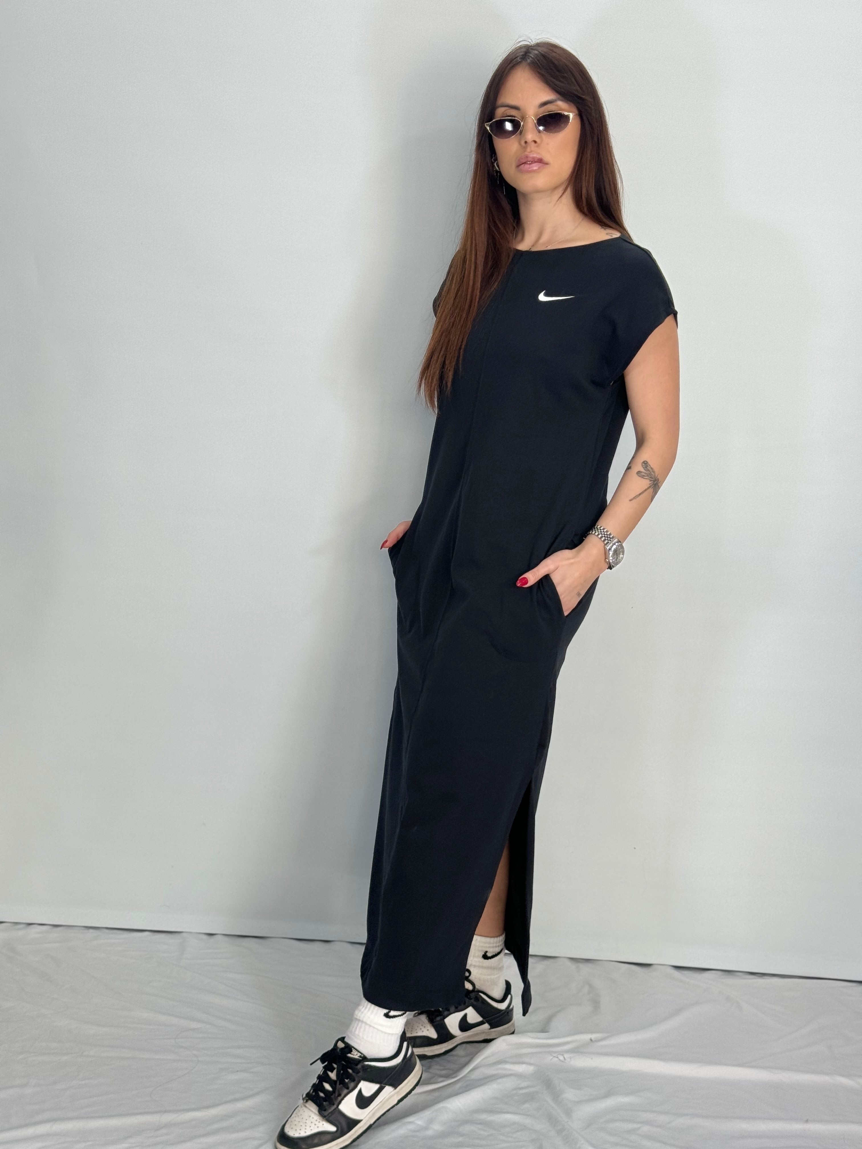 VESTITO NIKE