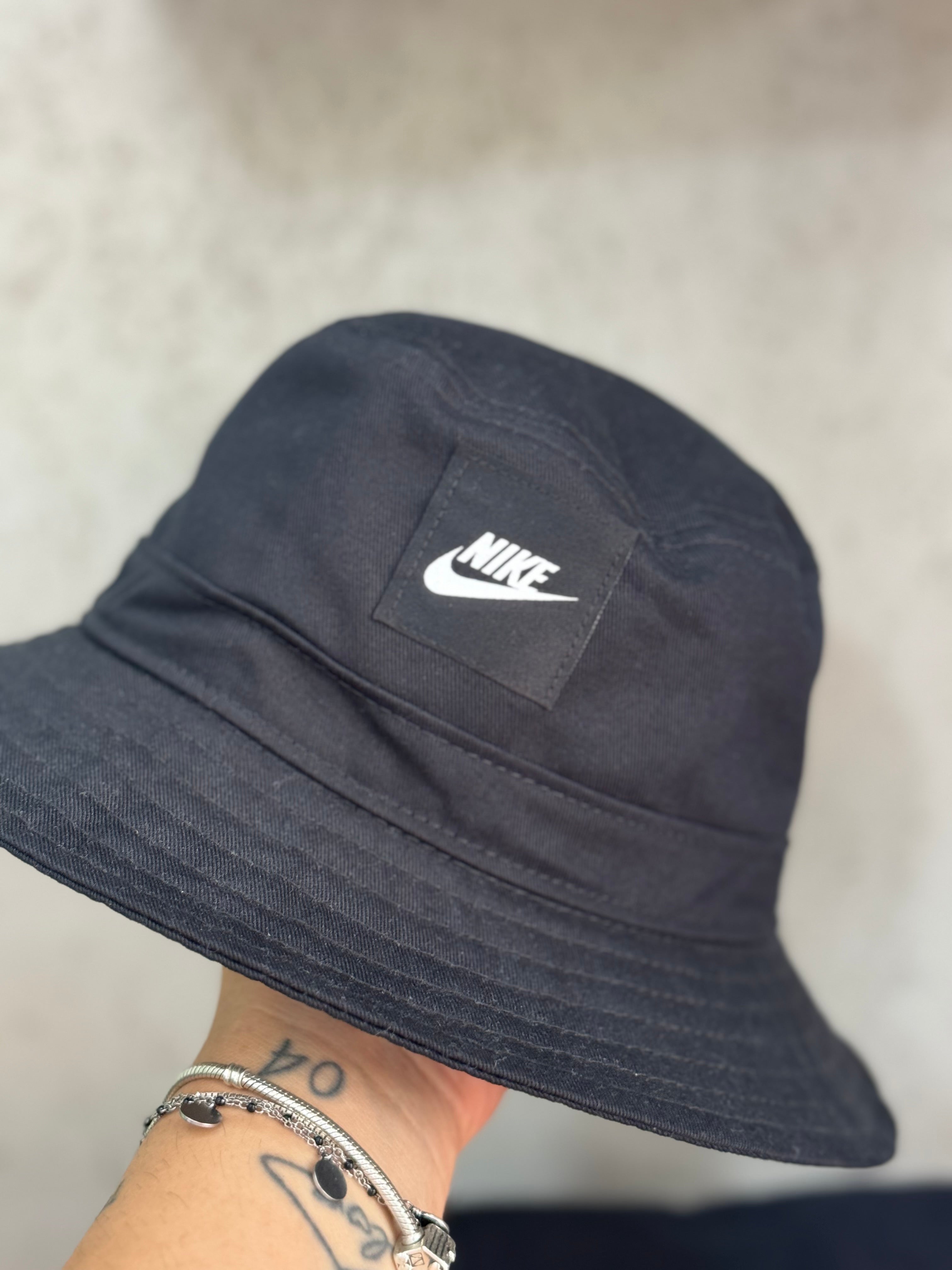 CAPPELLINO PESCATORE NIKE